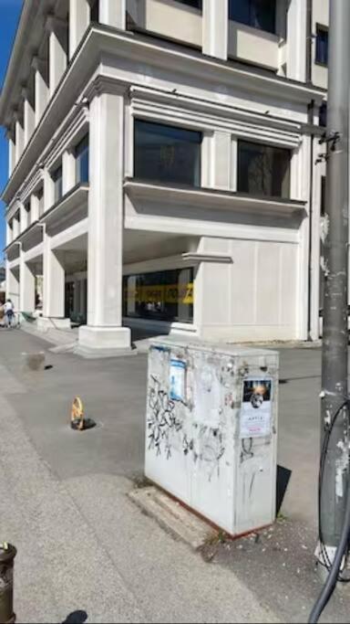 Filinhome Trg Mladenaca Νόβι Σαντ Εξωτερικό φωτογραφία